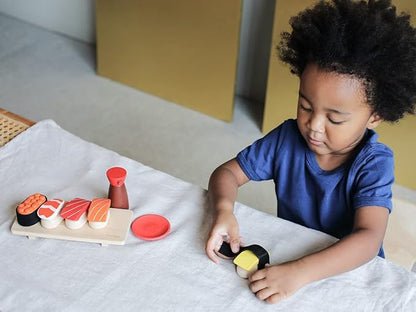 PlanToys® Wooden Pretend Play Food Sushi Kit for Kids | Kitchen Toy Includes Sushi Rolls, Nigiri, Soy Sauce Bottle & Serving Tray | Montessori Kitchen Role Play Toy for Toddlers