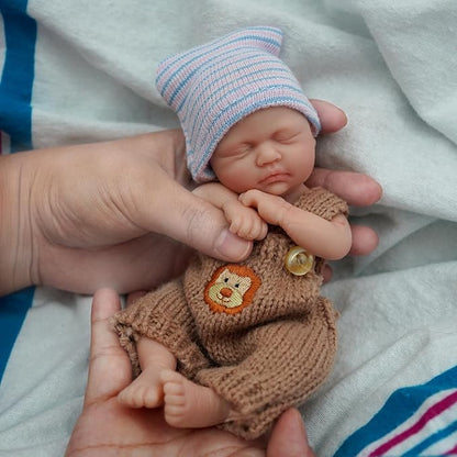 Miniature Silicone Full Body 7 Inch Realistic Newborn Doll Lifelike Sleeping Eyes Closed Baby Boy The Look Real Doll with Clothes Accessories Gift Box Set