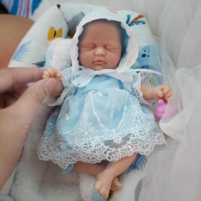 7 Inch Mini Silicone Baby, Reborn Baby Dolls Silicone Full Body Girl, Realistic Newborn Baby Doll Real Life Miniature Baby Doll with Feeding Accessories