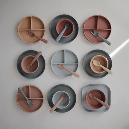 mushie Round Dinnerware Plates for Kids | Made in Denmark, Set of 2 (Smoke)