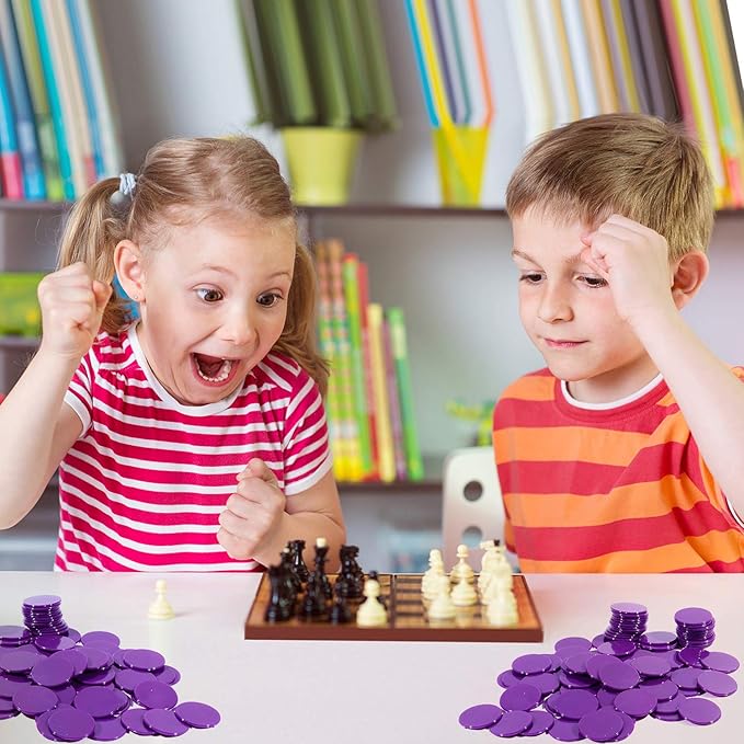 Coopay 300 Pieces Plastic Learning Counters Disks Bingo Chip Counting Discs Markers for Math Practice and Poker Chips Game Tokens,1 Inch (Purple Style 1)