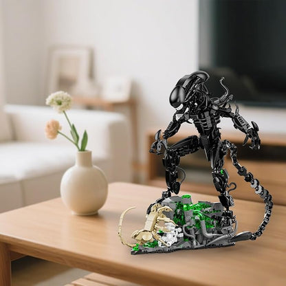 Xenomorph Action Figure Building Set Compatible with Lego Set for Adult Horror Gifts for Fans Birthday Christmas for Boys Girls Age 8-958 Pcs