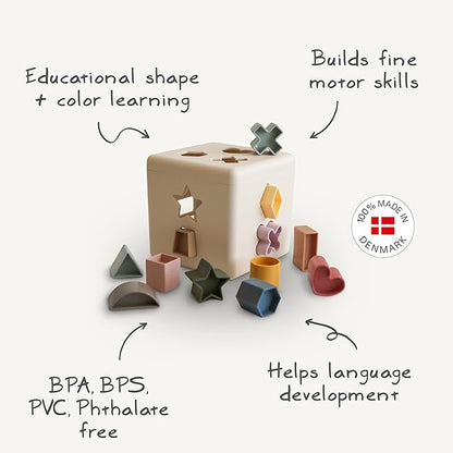 mushie Shape Sorting Box (Petal) | Educational Learning Toy for Toddlers with 12 Shapes | Made in Denmark (10+ Months)