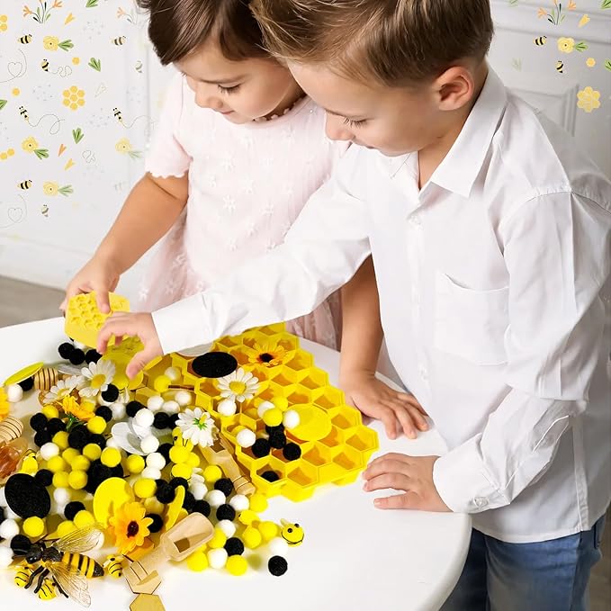 Hiawbon Bee Sensory Bin Tools, Wooden Sensory Tool Sets, Bee Growth Cycle, Honeycomb Model, Bee Themed Pom Pom Bee Sunflower Wooden Chip Scoops for Counting Sorting Hammering Pounding