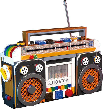 Retro Radio Recorder Building Blocks Brick Kits, Boys Radio Model Collectible Building Toys Set, Creative Gift for Adults, Children and Fans, with 2 Figures (554 Pieces)