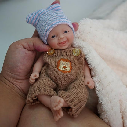 7 Inch Mini Reborn Baby Dolls，Silicone Full Body Baby Soft Skin Mini Realistic Newborn Baby Dolls Real Life Tiny Baby Doll with Feeding Accessories& Gift Box-Boy