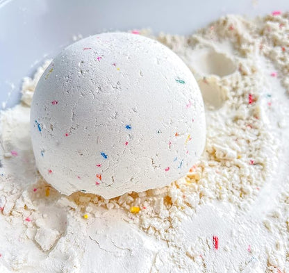 Kids Sensory bins Montessori sensory bin, sensory toys, Sensory bins, Sensory Bin For Preschoolers (Ice Cream)