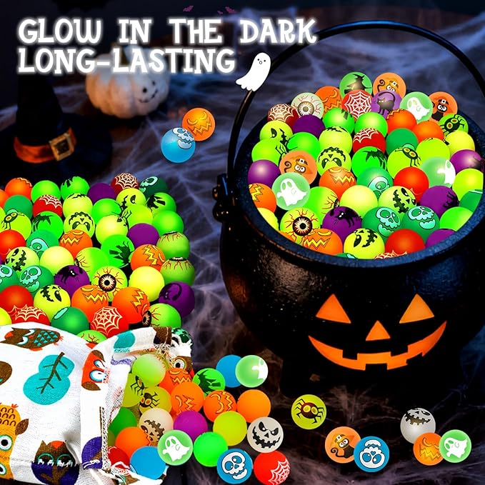 Shemira 200pcs Glow in The Dark Bouncing Balls,8 Halloween Theme Designs Bouncy Toys Balls, Halloween Party Favor Supplies, Trick or Treating Goodie, Halloween Miniatures,School Classroom Game Rewards