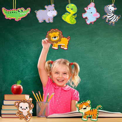 10 Pieces Kids Jungle Animal Lacing Cards Safari Animal Sewing Cards Thick Cardboard Double Sided Lacing Playing Games for Children Toddler Developing Imagination Education Supplies (Jungle Style)